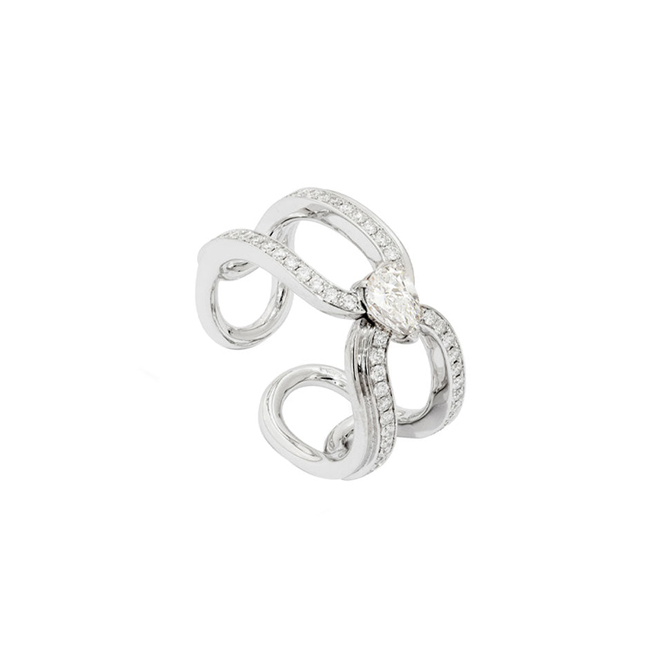 Clip collection ring in white gold